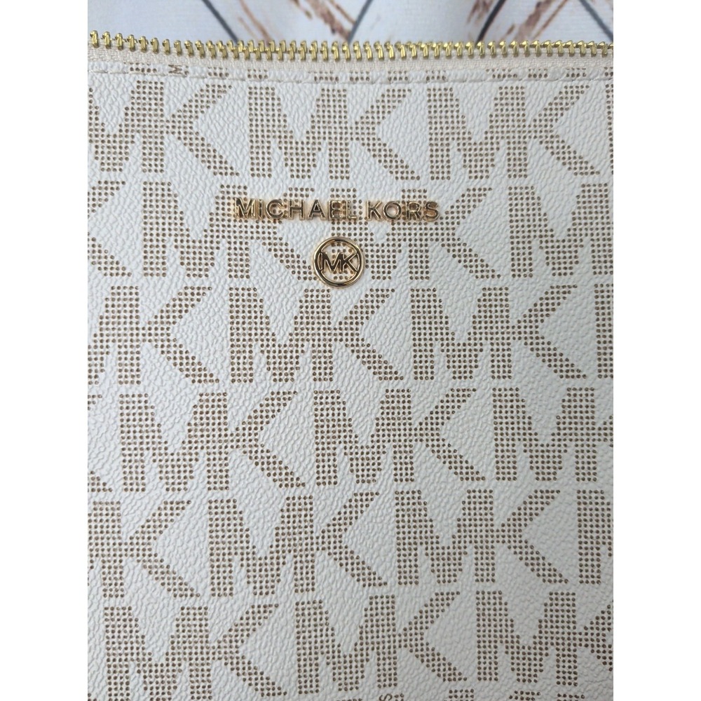 Michael Kors Signature Tote Bag - Picture 3 of 7